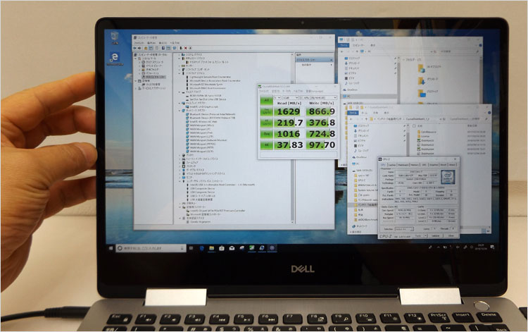 解像度1920 × 1080のInspiron 13 7000 2-in-1 （7386）