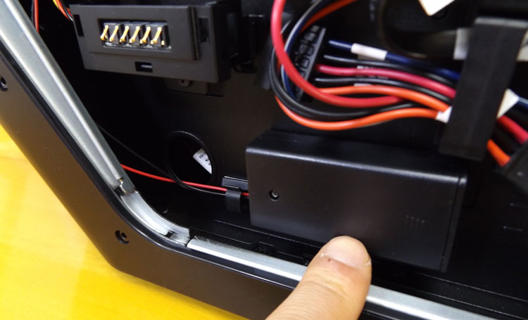 ALIENWARE AREA-51（R4）電池ボックス（単三電池 × 2本）