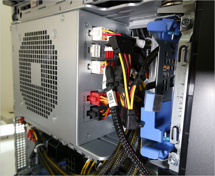 +12V系統は3つあり、最大「42A、52A、16A」の内訳となる。