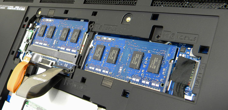 メモリスロット