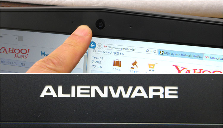 200万画素WebカメラとALIENWAREのロゴ