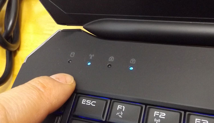 ALIENWARE 17のアクセスライト