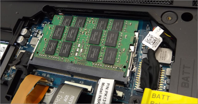 DDR4メモリスロット