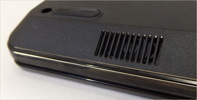 Waves MaxxAudio®による優れたサウンド機能