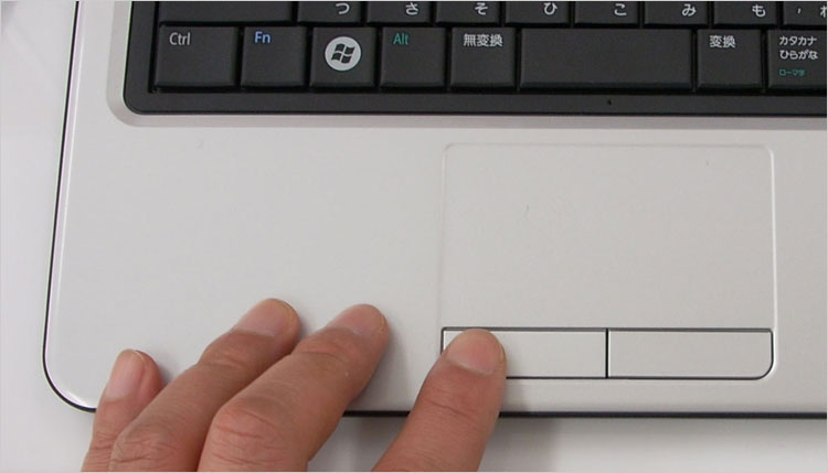 15インチノートのタッチパッドより少し大きめ