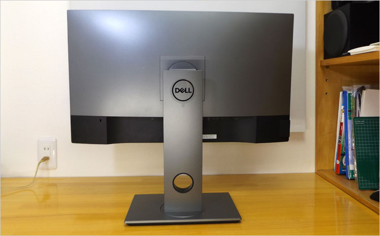 塗装はダークシルバー