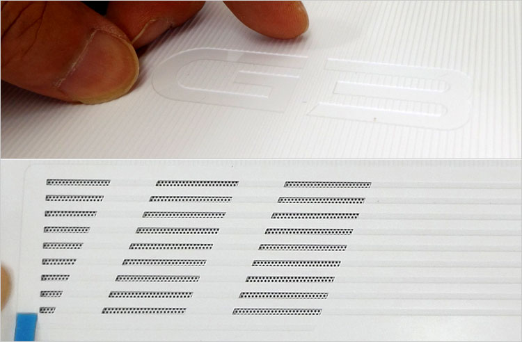 吸気口のスリット部分はパンチング・メッシュ