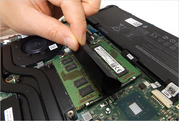 メモリースロット