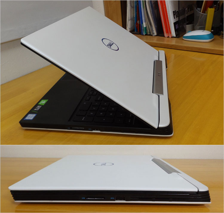 中間にSDカードスロットとUSB端子