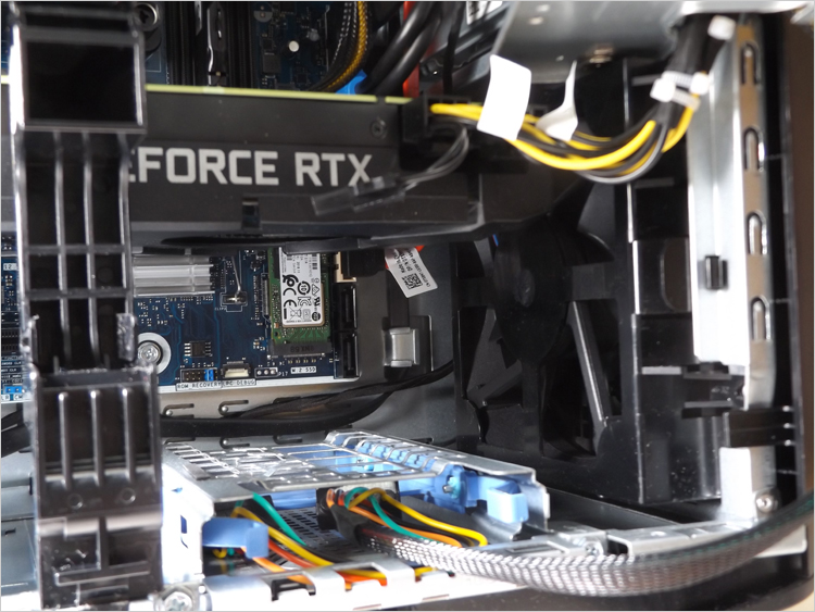 底部のストレージをダイレクト