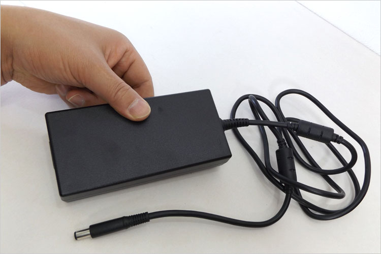 フェライトコア付きACアダプタ-DELLのALIENWARE M15 シリーズ