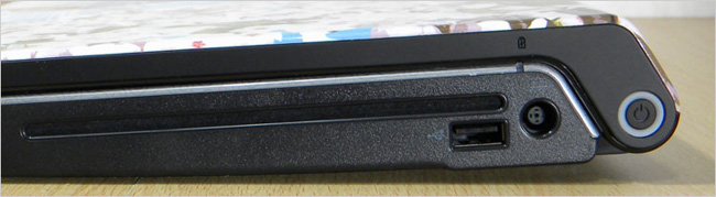 イジェクトボタンや強制イジェクトはなく