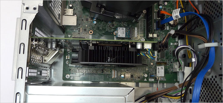 GeForce GTX 1060（3GB版）のグラフィックカード