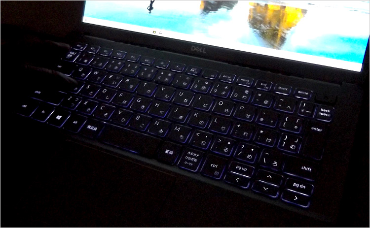 キーボードを搭載