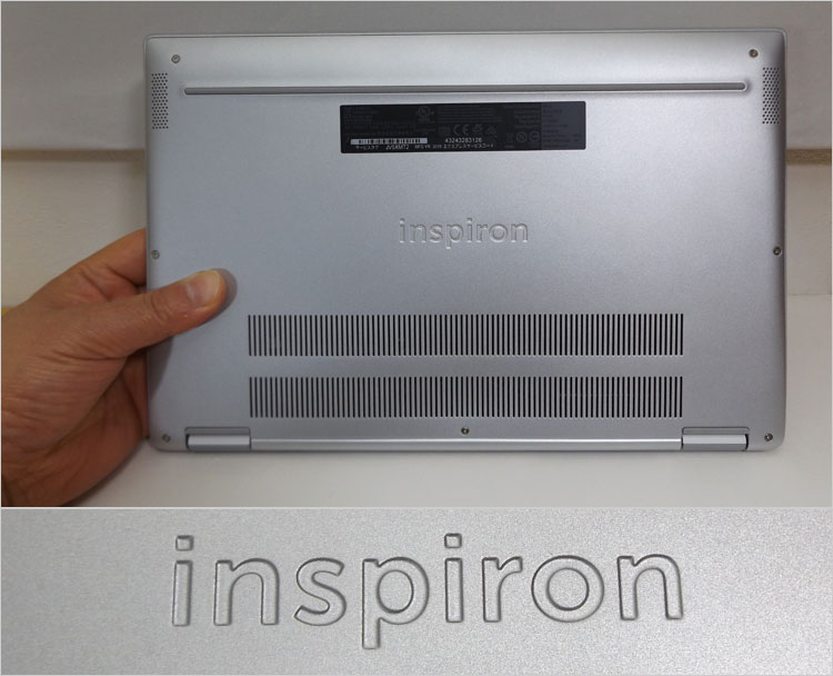 加工されたエンボスのInspironロゴ