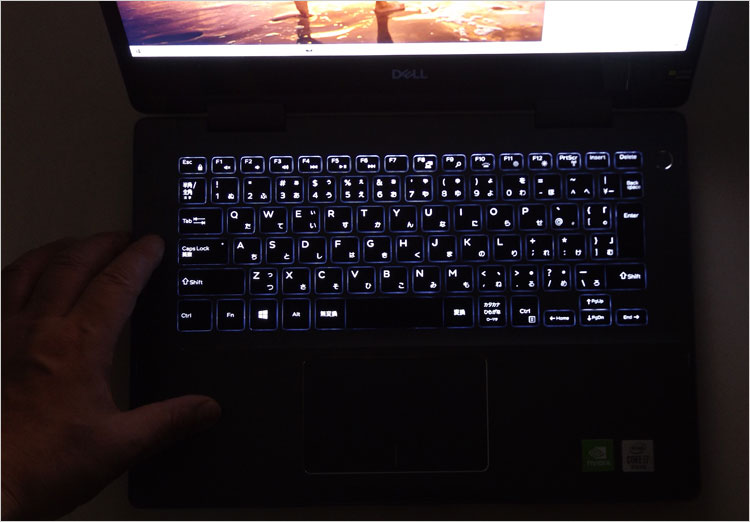 バックライトキーボード