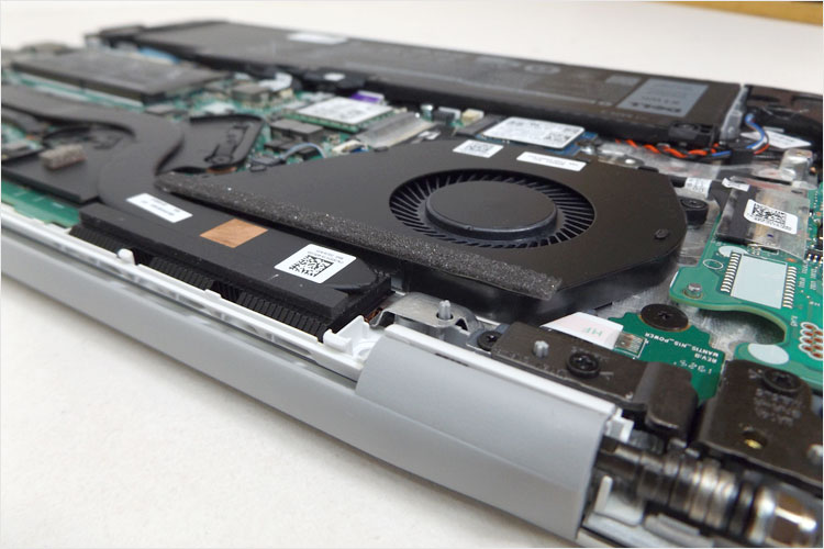 放熱フィンは排気口