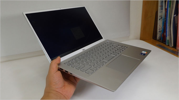 Inspiron 14（5402）実機は一例の構成
