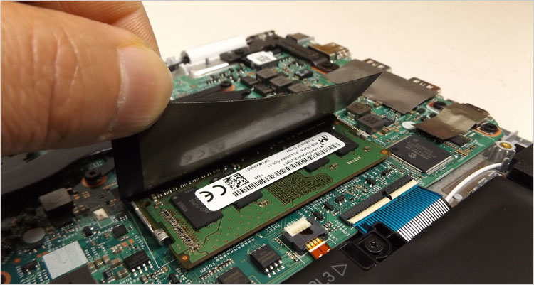 メモリスロットが1基