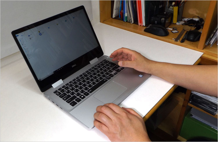 Inspiron 5482-シルバーモデルかは、個人の好みに分かれそう