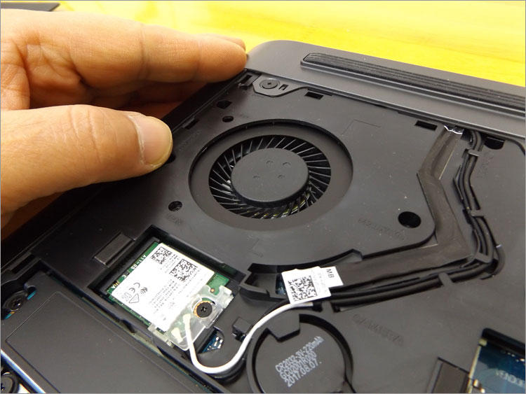 パソ兄さん Inspiron 15（7577）ゲーミングの内部構造レビュー！