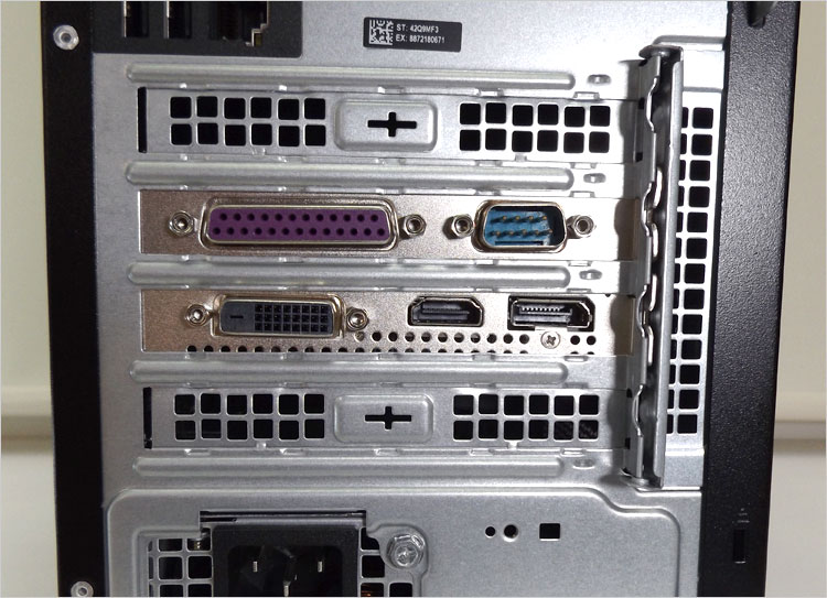 GeForce GTX 1650 SUPERのグラフィックカードを搭載