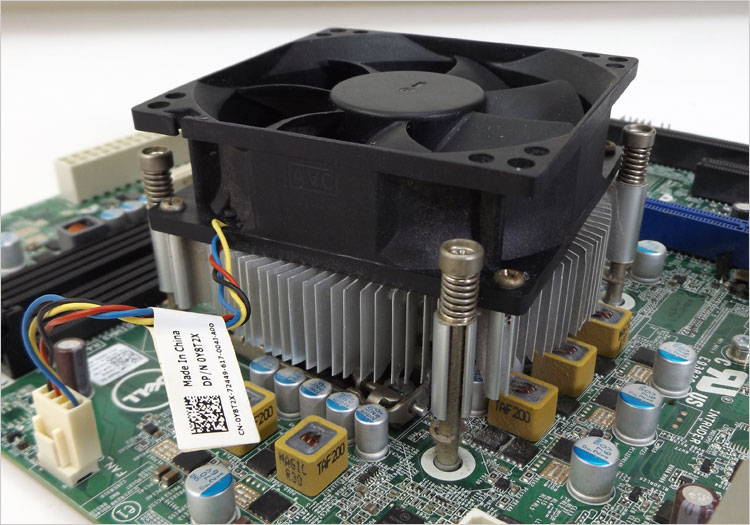 DELL XPS 8900のPCケースで、自作PCを作る