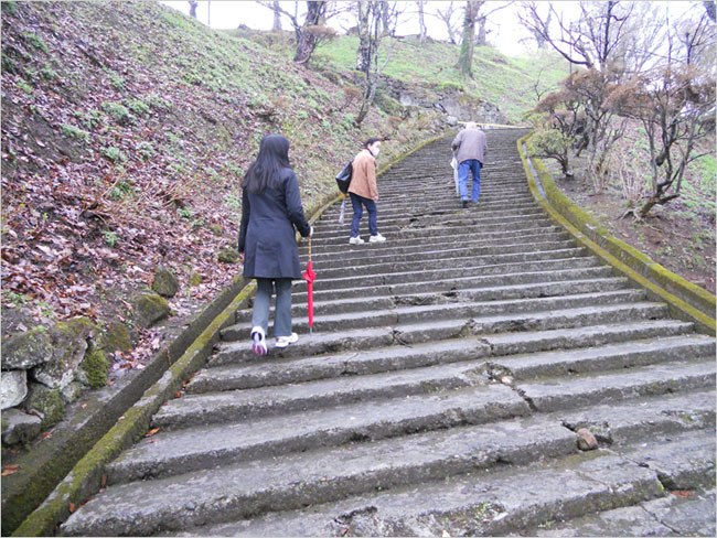 階段へ猪苗代城