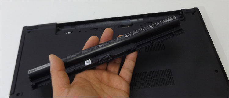 40 WHr, 4-セル バッテリ (removable) 