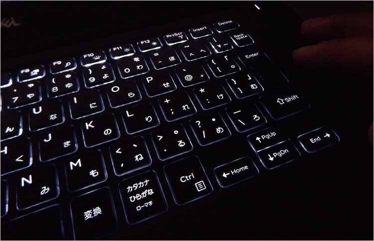 点灯中のキーボード