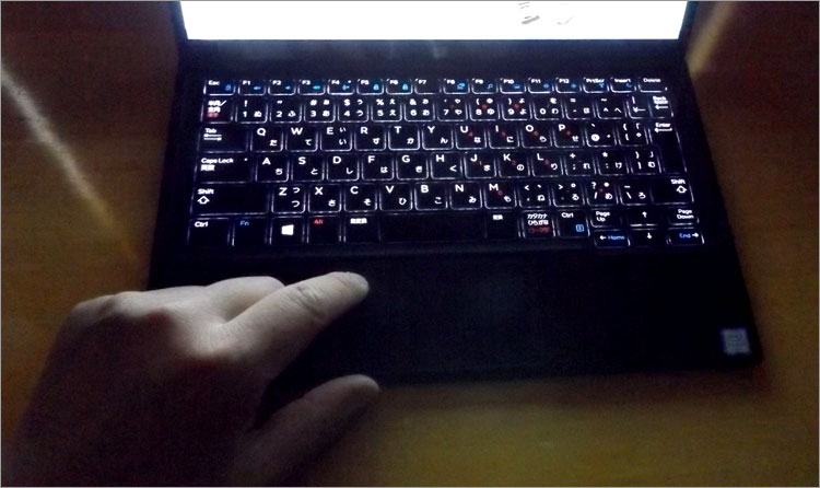 バックライトキーボード