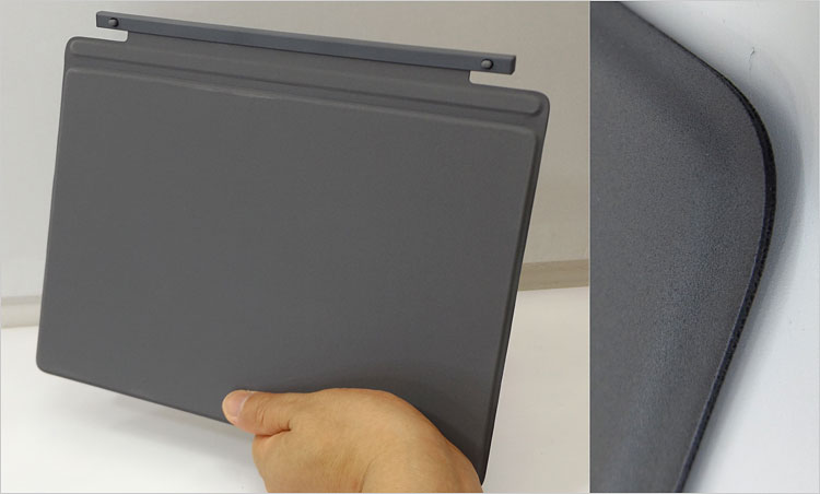 ウレタンでも吹き付けているのか