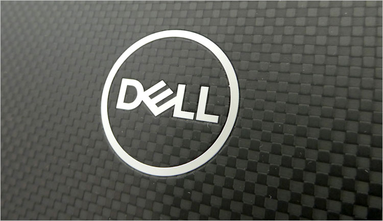 そしてカーボンファイバーの繊維がデザイン性