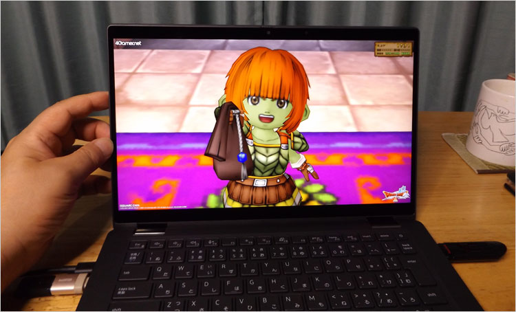 ディスプレイベゼル