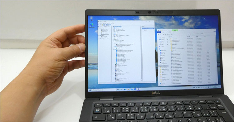 液晶パネルはM133NWF4 R0