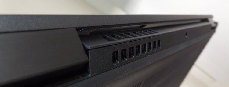 放熱フィンが内蔵された排気口