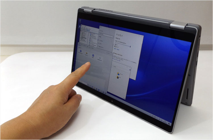 Latitude 5310 2-in-1のテントモード 
