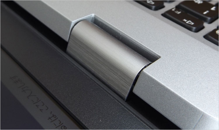 メタル・ヒンジなの