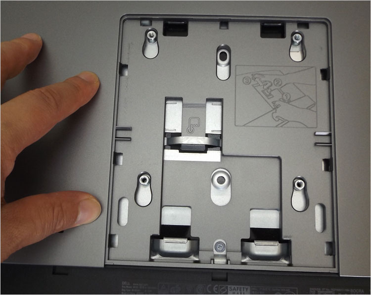 100mm×100mmのネジ受け