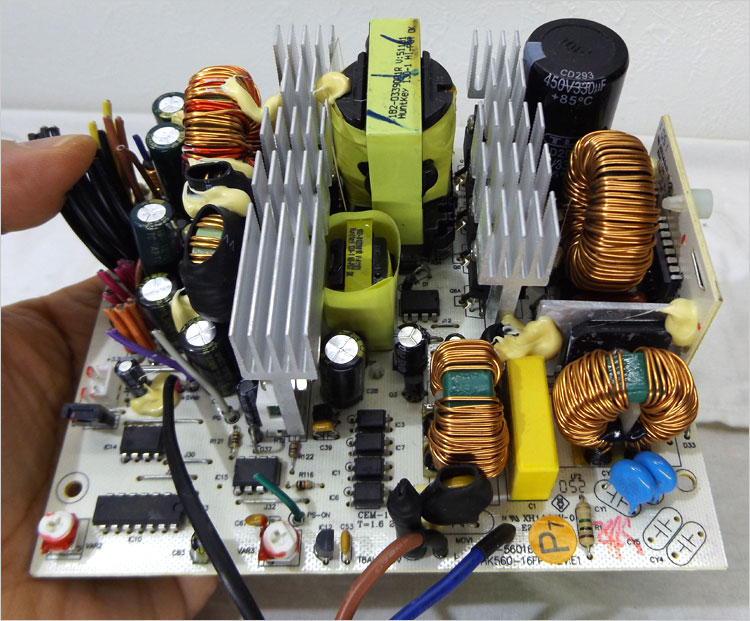 PCパーツへの電力