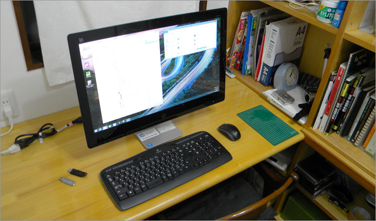 大画面23インチにフルHD（1920 × 1080）