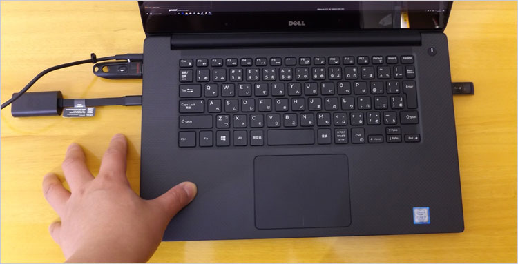 Precision 5520のパームレスト