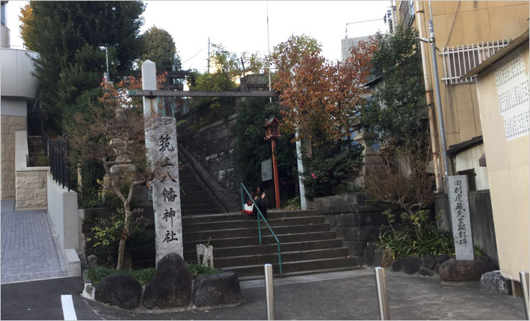 田村虎蔵の顕彰碑