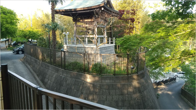 城郭を彷彿とさせる構造