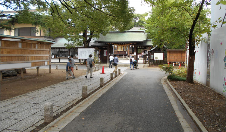 葛飾八幡宮参道