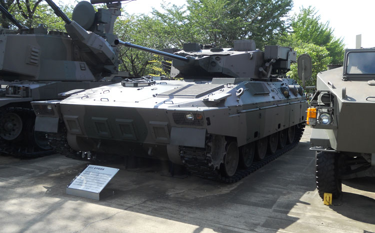 画像：89式装甲戦闘車