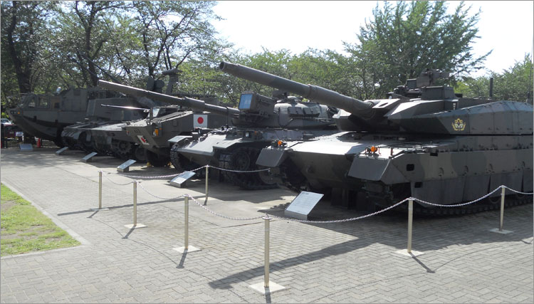 軍事秘密ため撮影禁止の陸上自衛隊広報センター