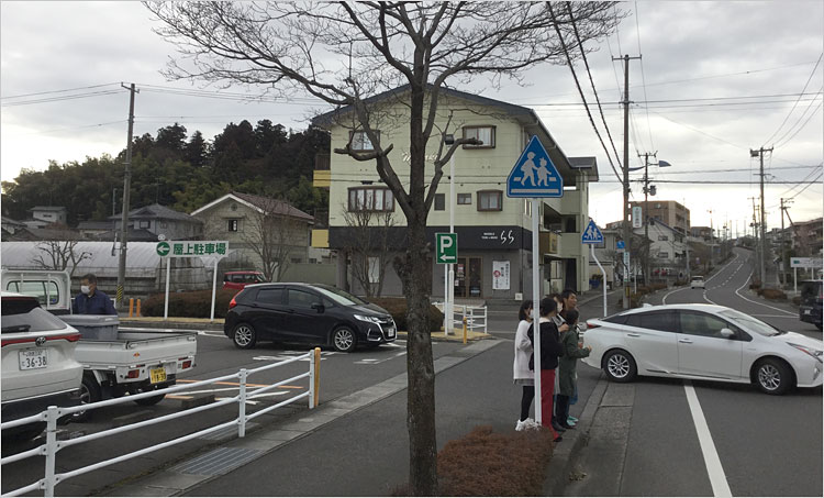須賀川西店から観た山寺城