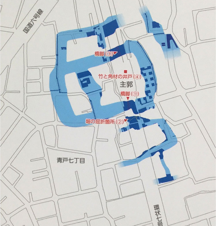 発掘された堀跡