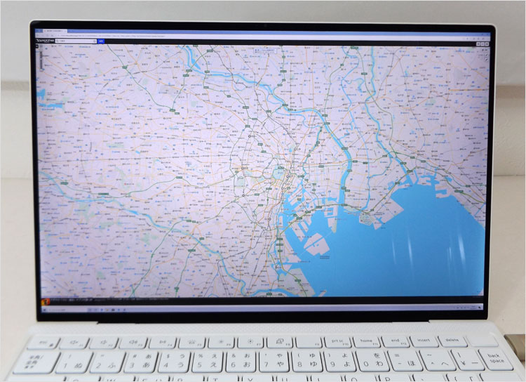 3840 × 2400解像度